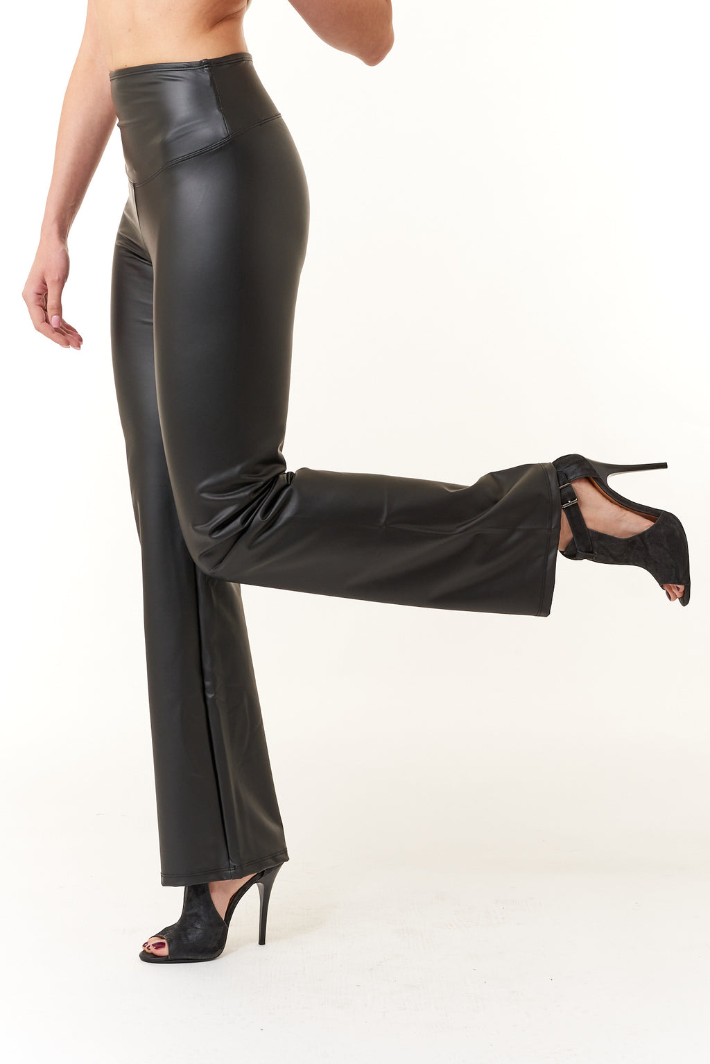 Yummie Stretch and Shine Faux Leather Shaping Legging – Little