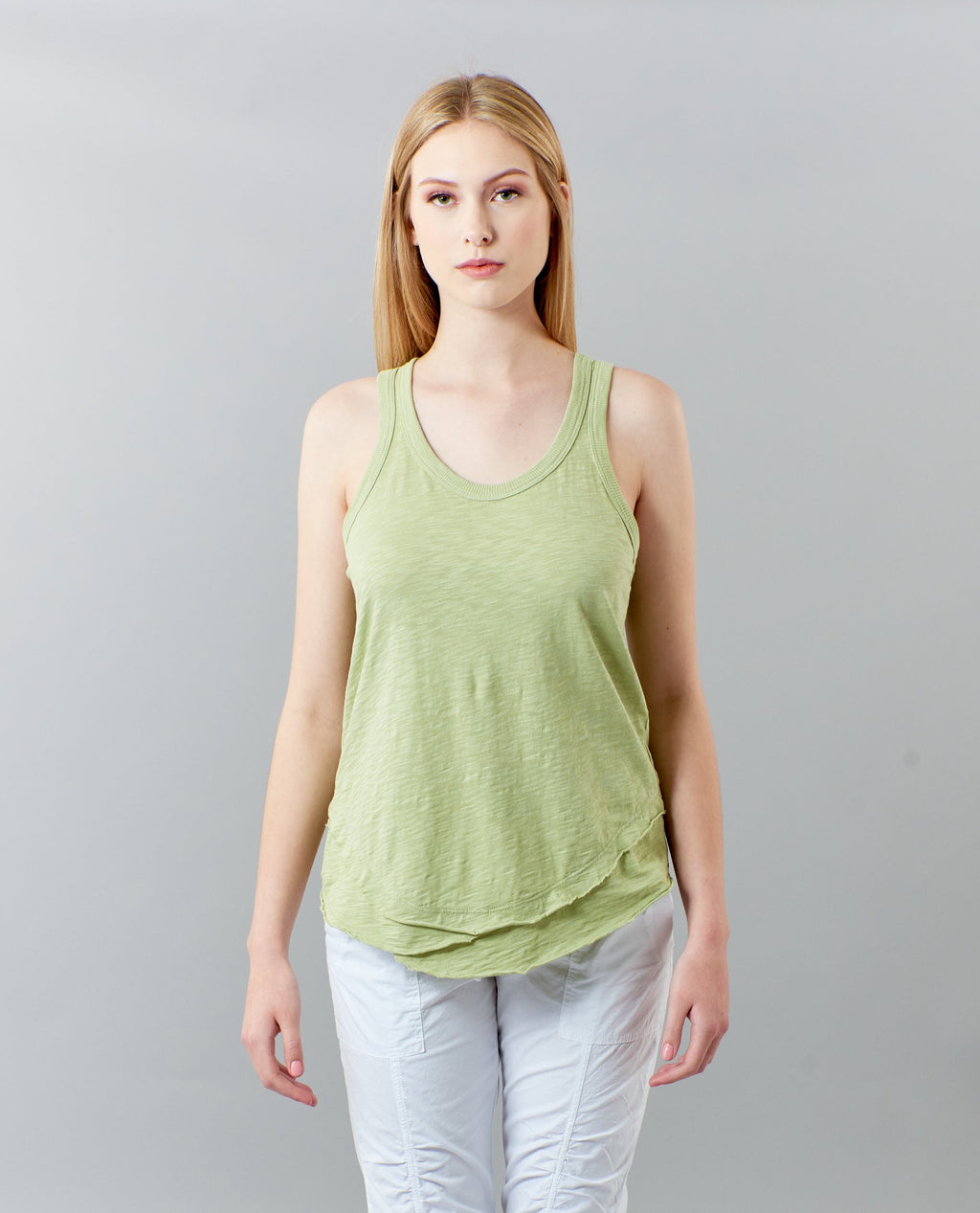 Wilt tank outlet tops