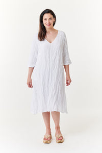 Amici for Baci, Organic Linen, crinkled 3/4 sleeve v-neck midi dress- Italian Designer Collection-Resort Wear