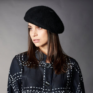 French Beret, Wool, in black-Hats