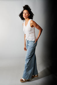 Tractr Jeans, High Waisted Wide Leg Curved Outseam in Light Wash-New Bottoms