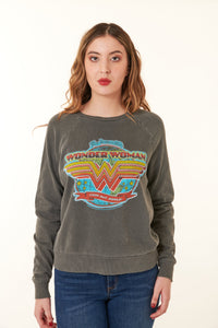 Junkfood Clothing, vintage Wonder Woman sweatshirt in vintage black-