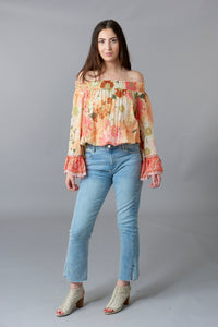 Tractr Jeans, high rise crop flare in light wash-Denim