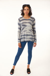 -New High EndKokun, bamboo cashmere, boxy crew neck sweater in printed grey sky