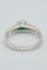 Silver, sterling silver and wrapped Colombian emerald ring-